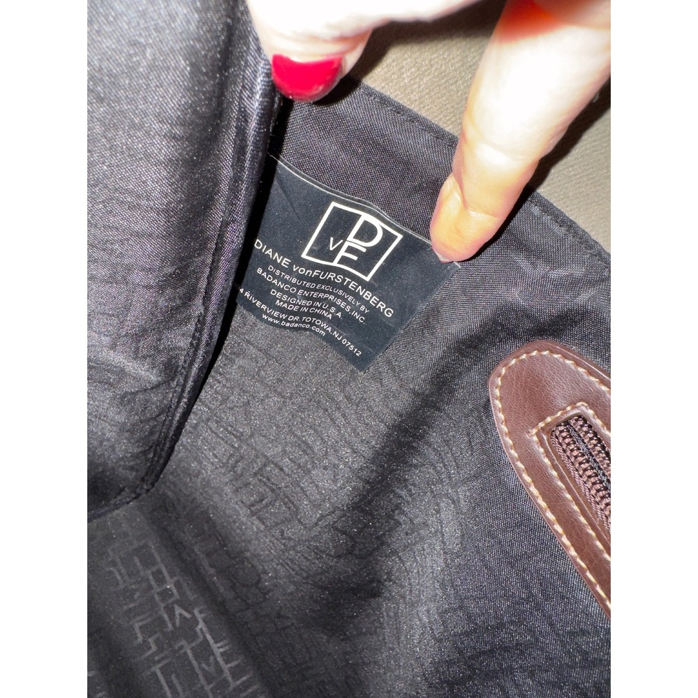 Diane von Furstenberg DVF Tan Canvas Brown Leather Trim Tote Bag Gold Logo Logo‎ - Picture 4 of 9